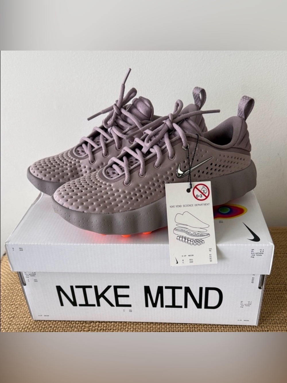 Nike mind shoes women’s 8.5 fits like an 8